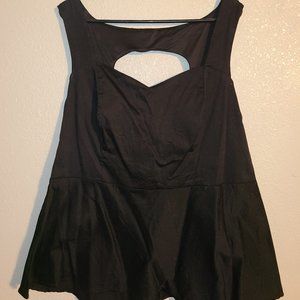 Torrid peekaboo top with zipper in back